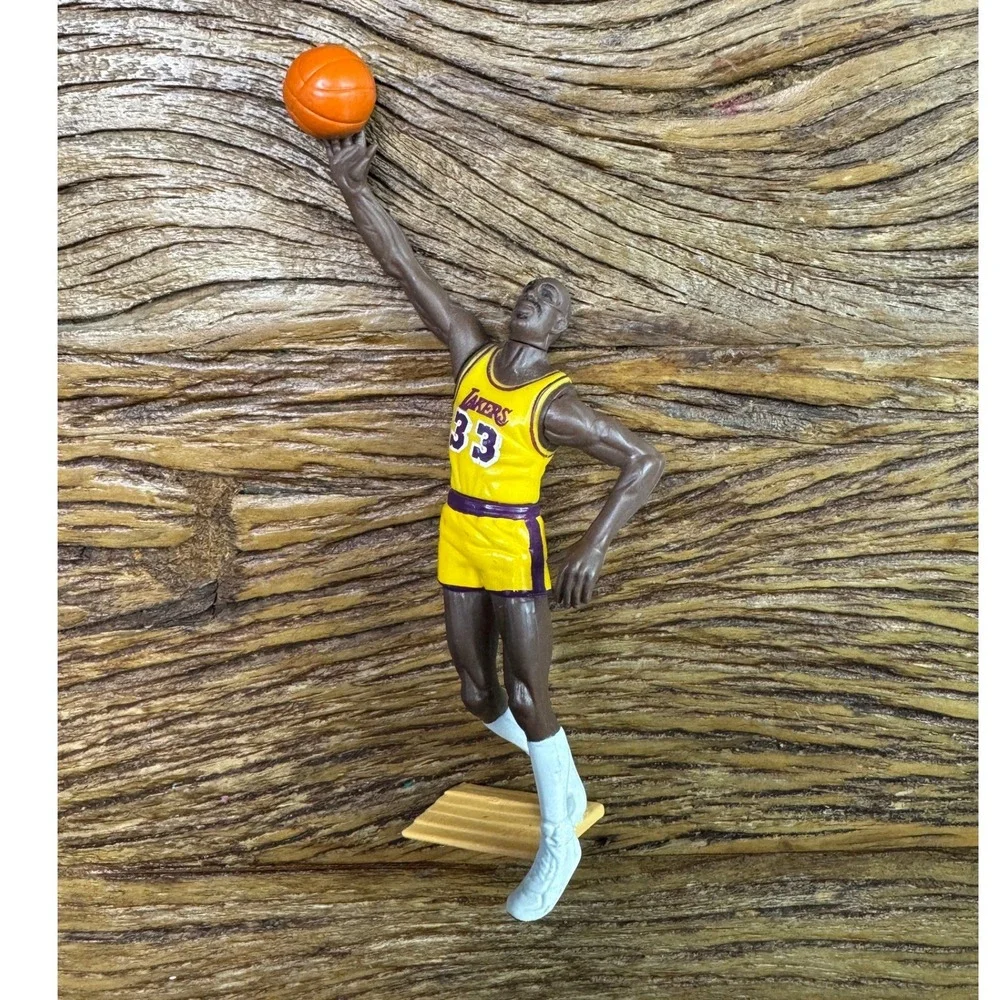 1988 NBA Kareem Abdul-Jabbar Lakers #33 Dunk Figure 5